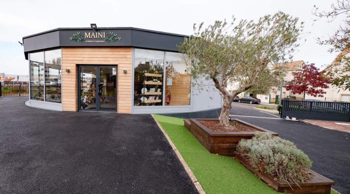 Extérieur magasin MIANI Pompes Funèbres Dreux